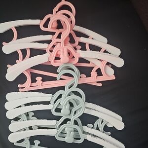 Set of 5 Pink and 5 Blue Plastic Hangers
